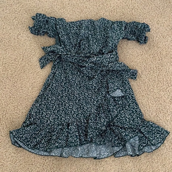 NEW Shein Floral Shirred Cutout Dress - Picture 2 of 4